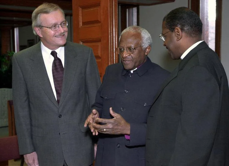 Peter Schmiechen with Bishop Desmond Tutu and Bishop Nathan Baxter (Left to Right) in 2001 at Lancaster Theological Seminary.